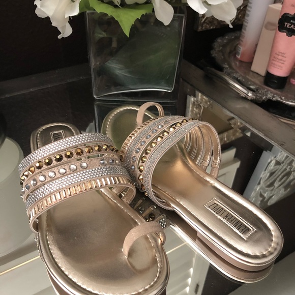 Jennifer Lopez Shoes - NWB Cute flats for everyday